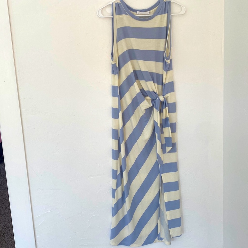 All in Favor dress size M